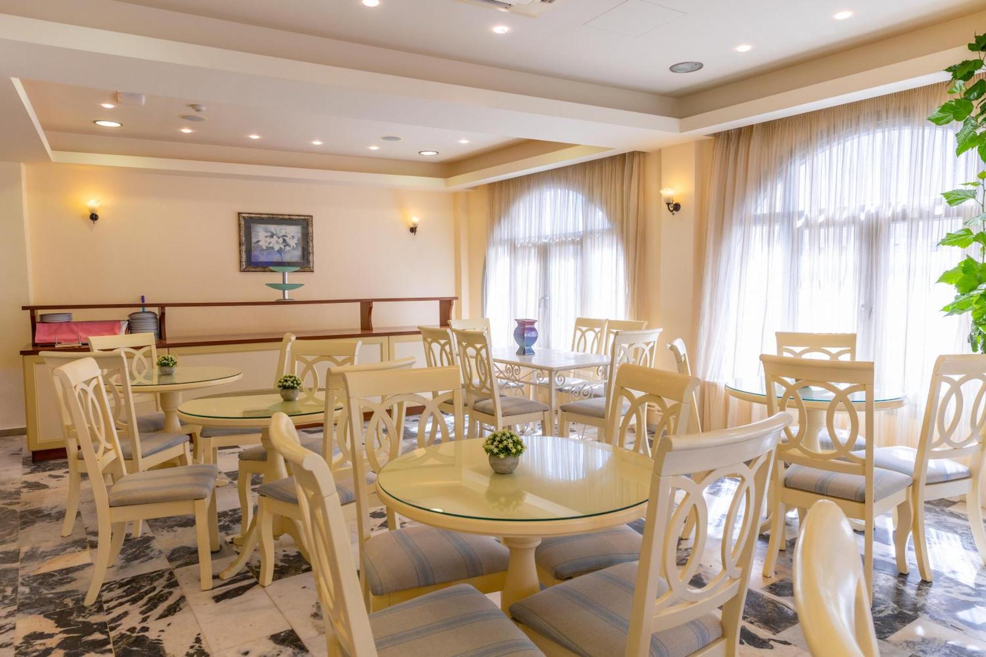 凯玛塔酒店 Naxos City 外观 照片