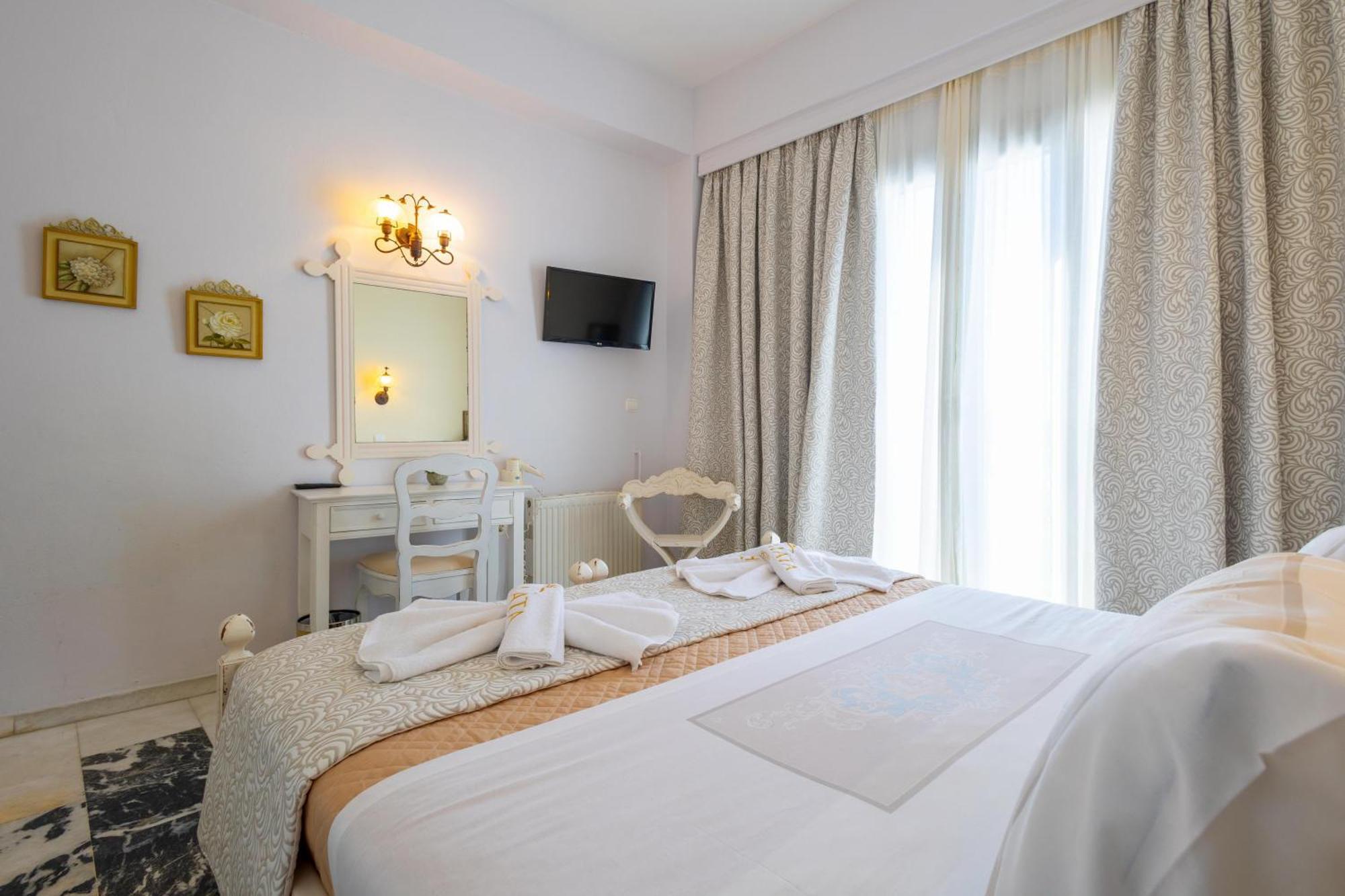 凯玛塔酒店 Naxos City 外观 照片